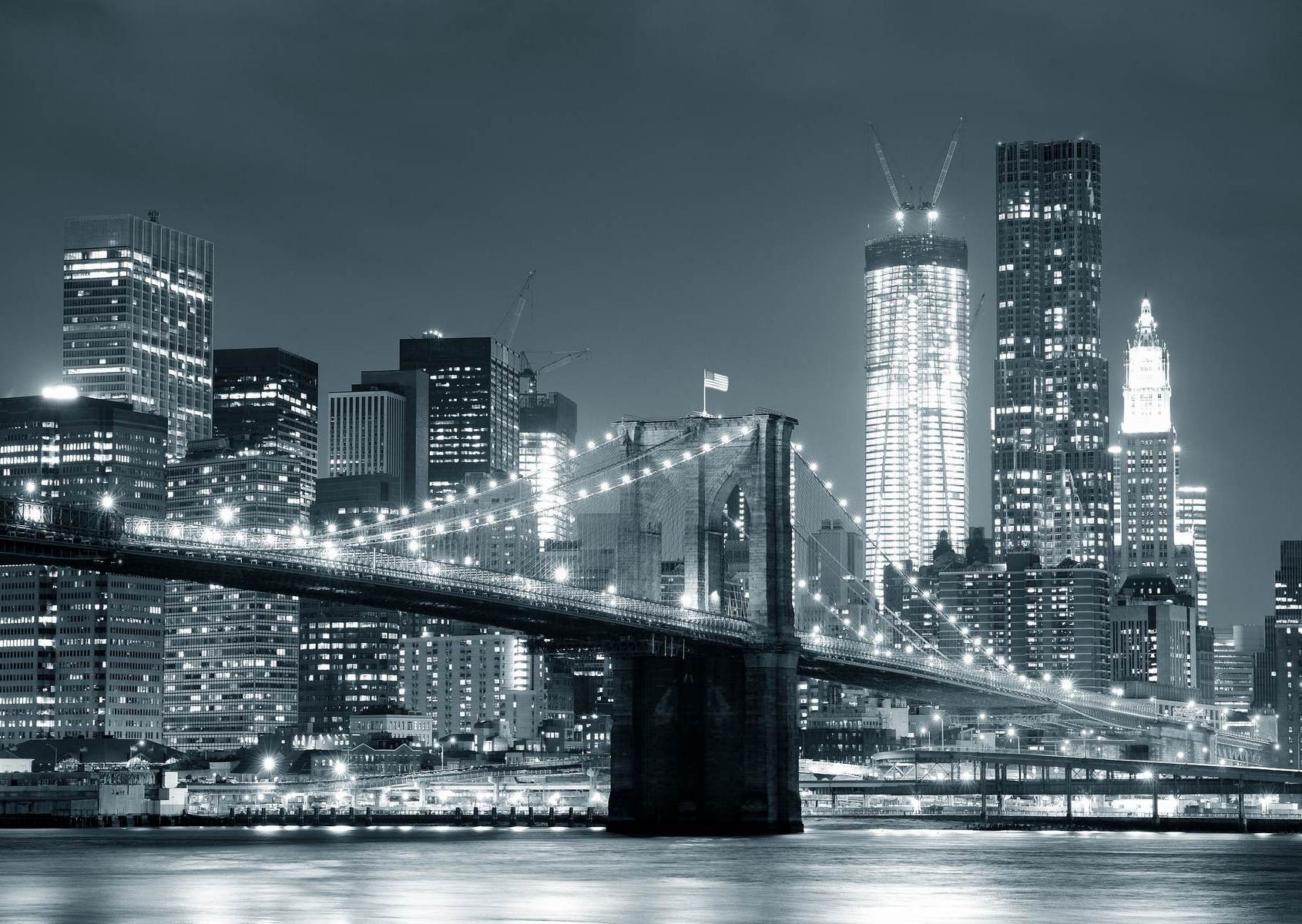 Podul Brooklyn și panorama orașului luminată