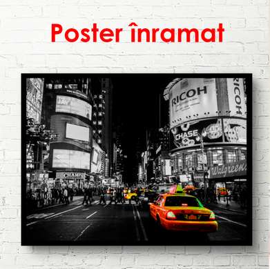 Poster - Taxi galben în orașul de noapte, 90 x 60 см, Poster înrămat, Alb Negru