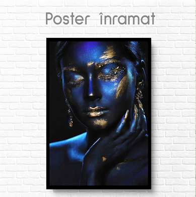 Poster - Girl with golden makeup, 60 x 90 см, Framed poster on glass, Glamour