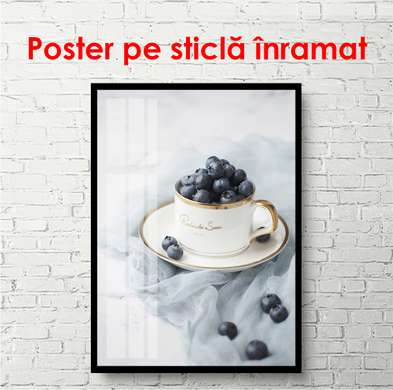 Poster - Ceașcă albă cu fructe de pădure, 60 x 90 см, Poster înrămat