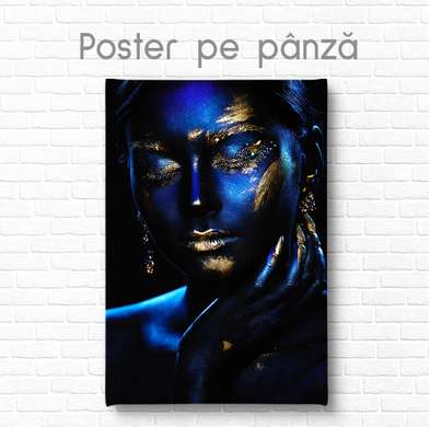 Постер - Девушка с золотыми макияжем, 60 x 90 см, Постер на Стекле в раме, Гламур