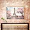 Poster - Parisul frumos cu vedere la Turnul Eiffel la răsărit, 90 x 60 см, Poster înrămat