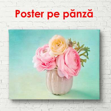 Постер - Ваза с розовыми цветами на голубом фоне, 90 x 60 см, Постер в раме, Натюрморт