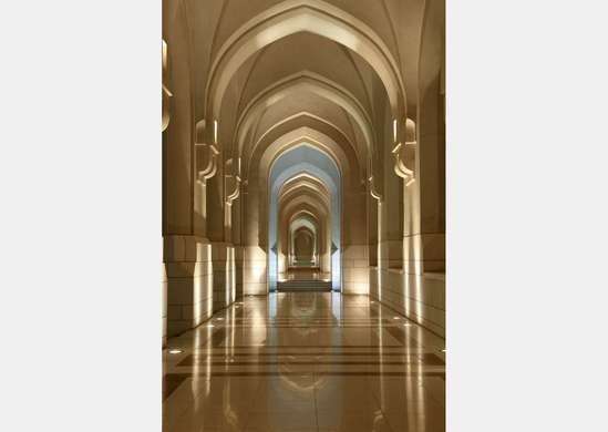 Фотообои - Бежевый коридор с арками