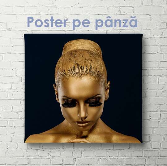 Poster - Fata de aur, 40 x 40 см, Panza pe cadru, Glamour