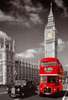 Фотообои - Красный автобус на фоне города
