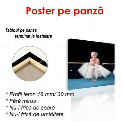 Poster - Marilyn Monroe in a dress sits on the floor, 100 x 100 см, Framed poster