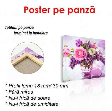 Poster - Flori violet într-o vază pe masă, 100 x 100 см, Poster inramat pe sticla