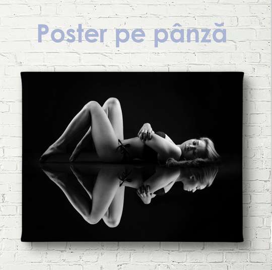 Poster - Fată pe fundal negru, 45 x 30 см, Panza pe cadru, Nude
