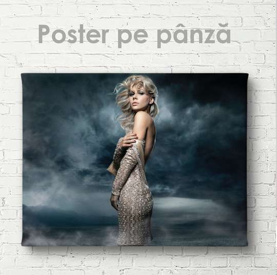 Постер - Девушка в элегантном платье, 45 x 30 см, Холст на подрамнике, Ню