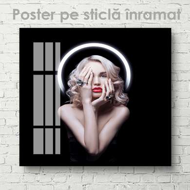 Poster - Портрет девушки на черном фоне, 40 x 40 см, Panza pe cadru