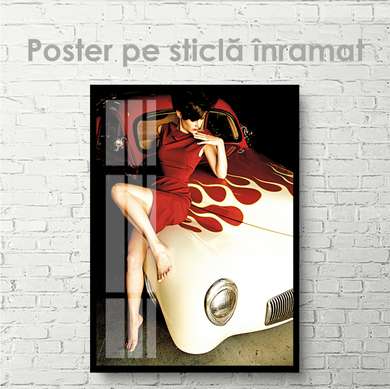 Poster - Lady în rochie roșie pe mașină vintage, 30 x 45 см, Panza pe cadru, Transport