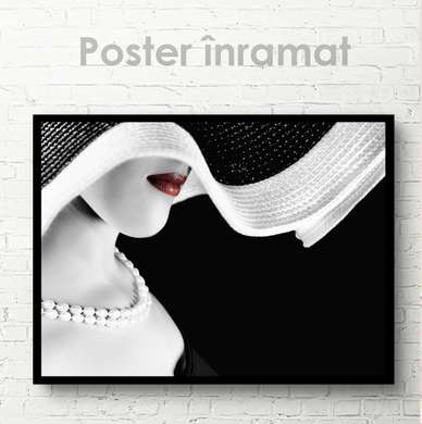Poster - Lady with red lips and a hat, 45 x 30 см, Canvas on frame, Nude