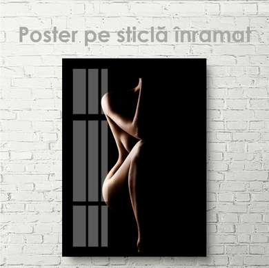 Poster - Silueta unei fete pe un fundal negru, 60 x 90 см, Poster inramat pe sticla