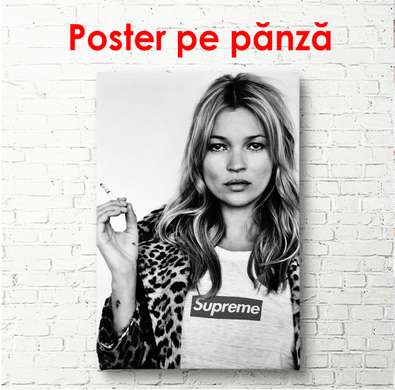 Постер - Кейт Мосс с сигаретой, 60 x 90 см, Постер в раме, Личности