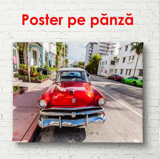Постер - Красивый старинный красный автомобиль во дворе, 90 x 60 см, Постер в раме