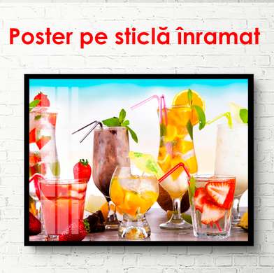 Постер - Летние коктейли на фоне пляжа, 90 x 60 см, Постер в раме, Еда и Напитки