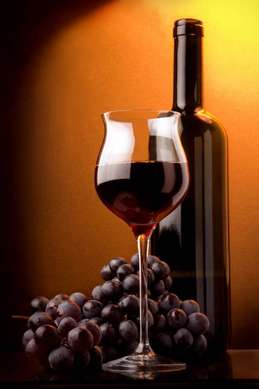 Poster - Un pahar și o sticlă de vin pe un fundal maro, 45 x 90 см, Poster înrămat, Alimente și Băuturi