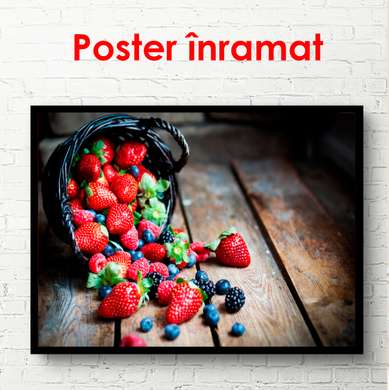 Poster - Berries scattered on the floor, 90 x 60 см, Framed poster on glass, Food and Drinks