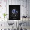 Постер - Ваза с синими цветами на темном фоне, 30 x 60 см, Холст на подрамнике, Ботаника