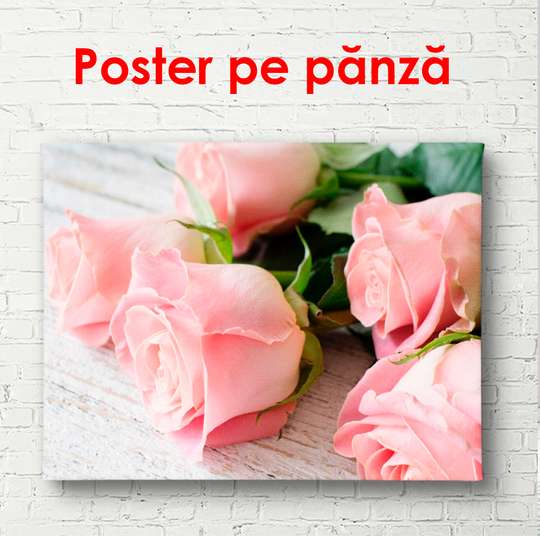 Постер - Розовые розы на столе, 90 x 60 см, Постер в раме