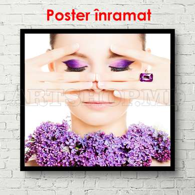 Постер - Девушка с ярким фиолетовым макияжем, 100 x 100 см, Постер на Стекле в раме, Разные